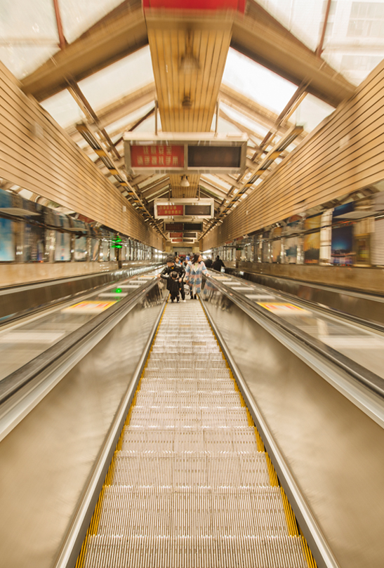 兩路口皇冠大扶梯